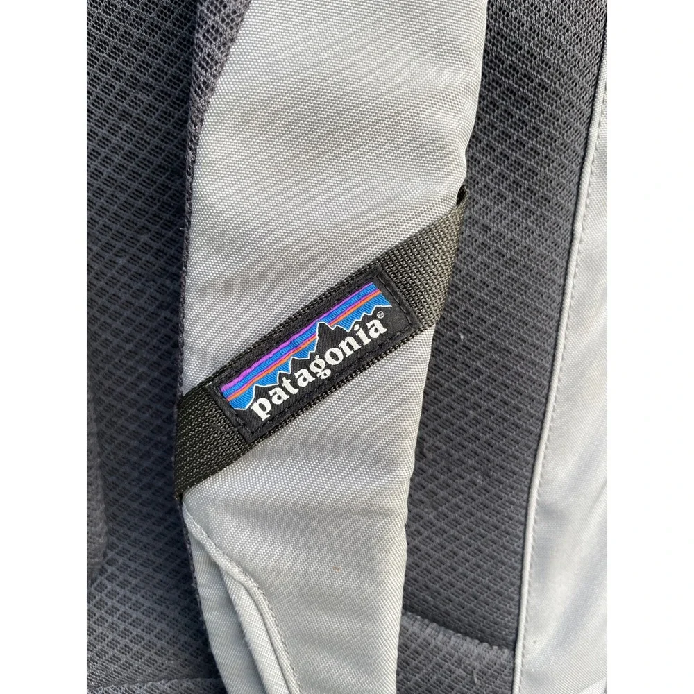 Patagonia Refugio 28L Backpack Feather Grey Daypack Laptop Bag 47911 FA15